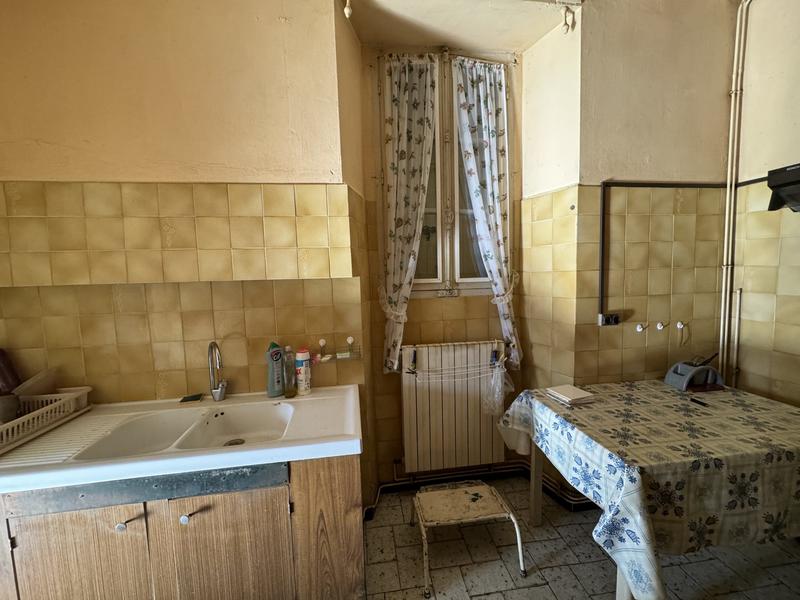 Maison ancienne - 300 m² - 11 pièces