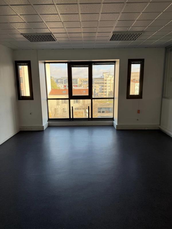 Bureau - 275 m²