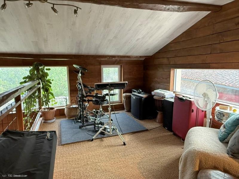 Propriété - 195 m² - 7 pièces