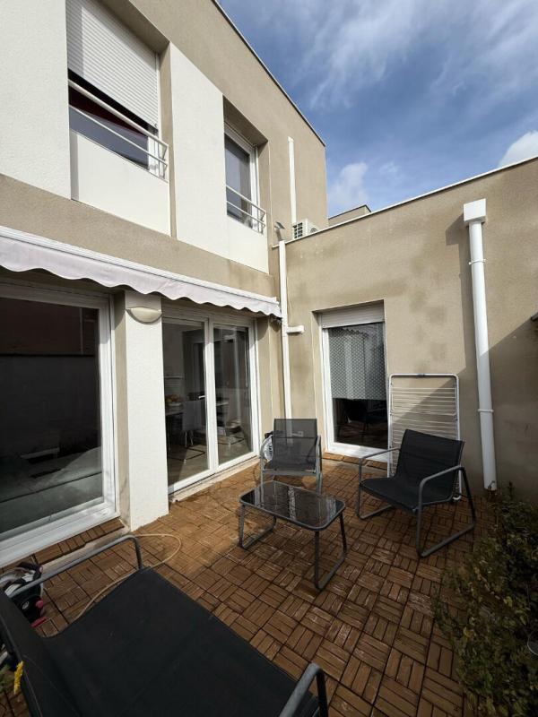 Maison - 89 m² - 5 pièces