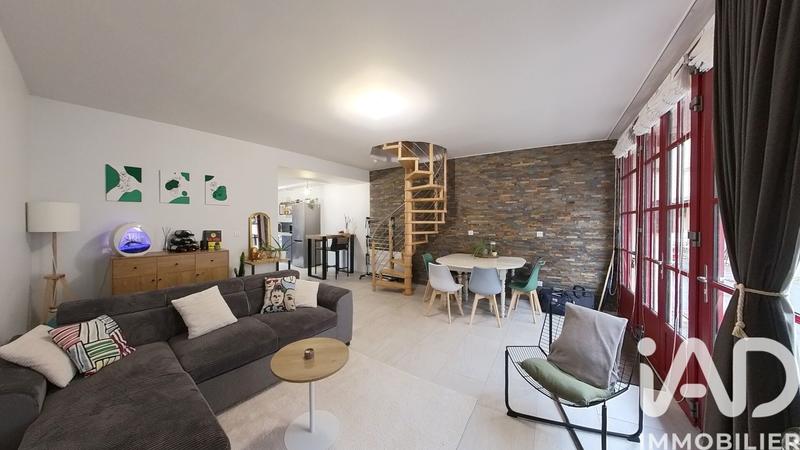 Maison de ville - 79 m² - 3 pièces