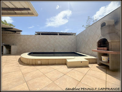 Maison - 155 m² - 4 pièces