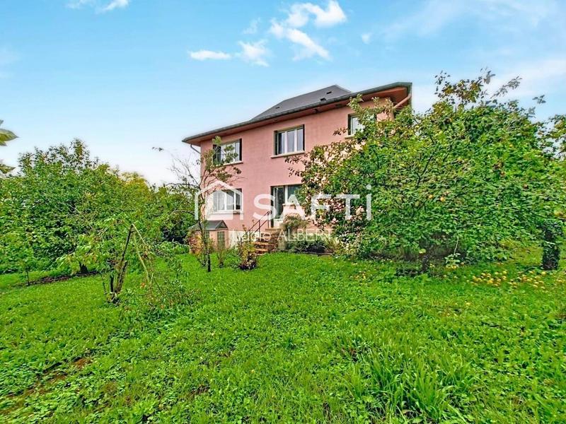 Maison - 181 m² - 5 pièces