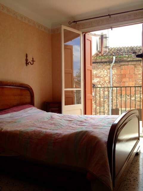 Maison de village - 90 m² - 3 pièces