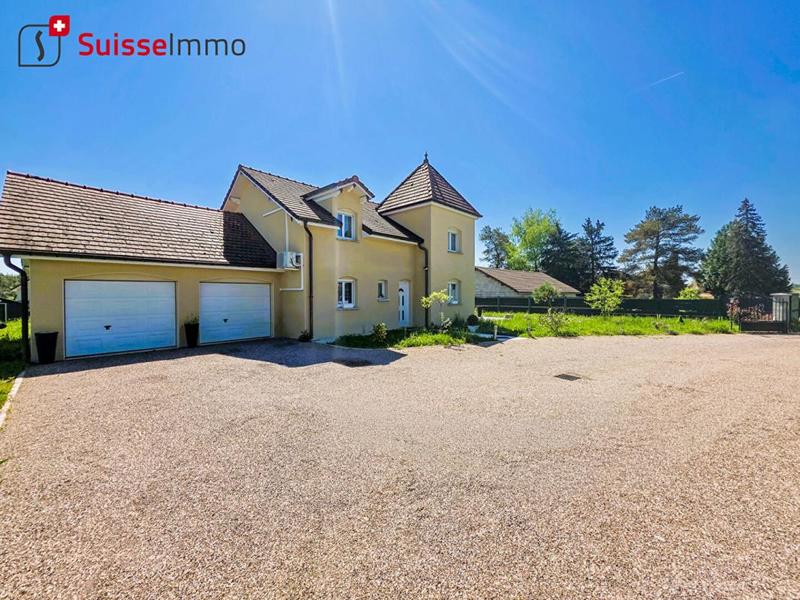 Maison - 150 m² - 5 pièces