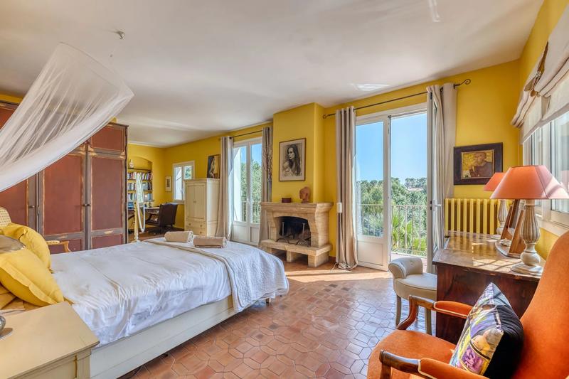 Maison - 195 m² - 6 pièces