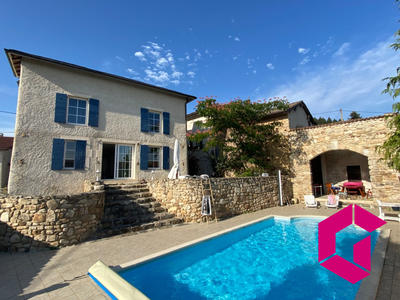 Maison - 306 m² - 14 pièces