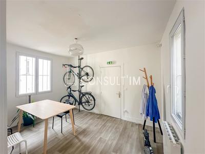 Bureau - 70 m² - 4 pièces