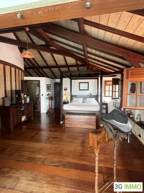 Propriété - 332 m² - 10 pièces