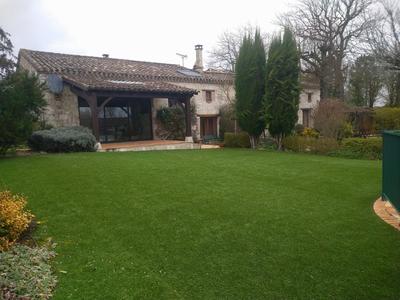 Maison - 240 m² - 9 pièces