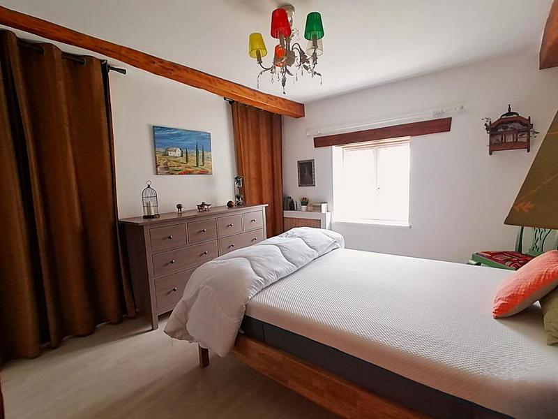 Maison - 290 m² - 8 pièces