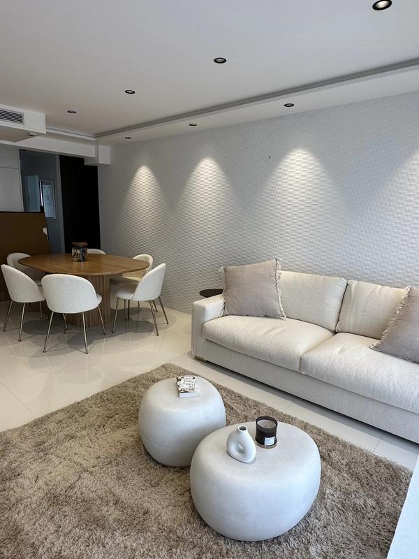 Appartement - 90 m² - 4 pièces