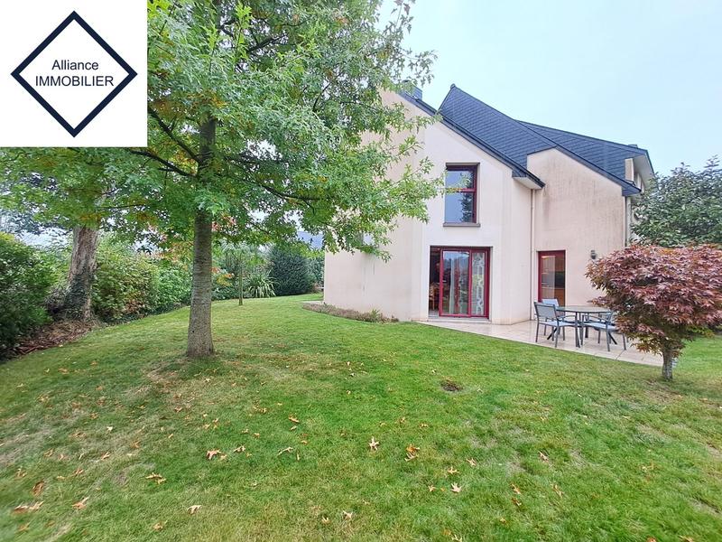 Maison - 161 m² - 11 pièces