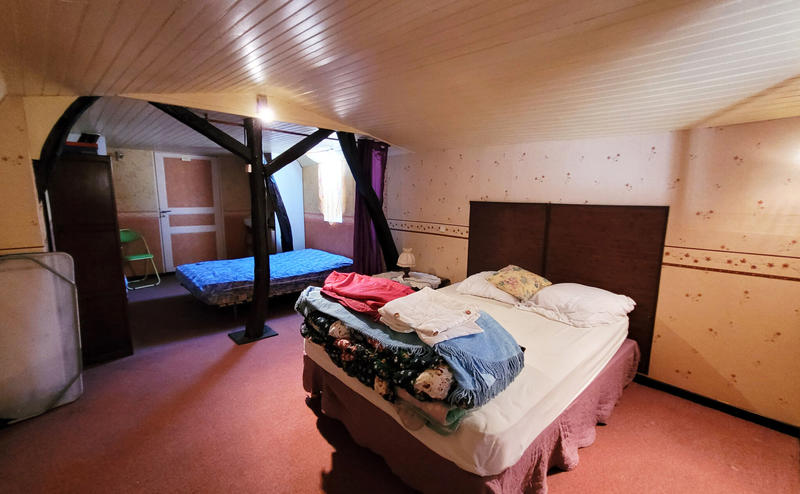 Maison - 376 m² - 15 pièces