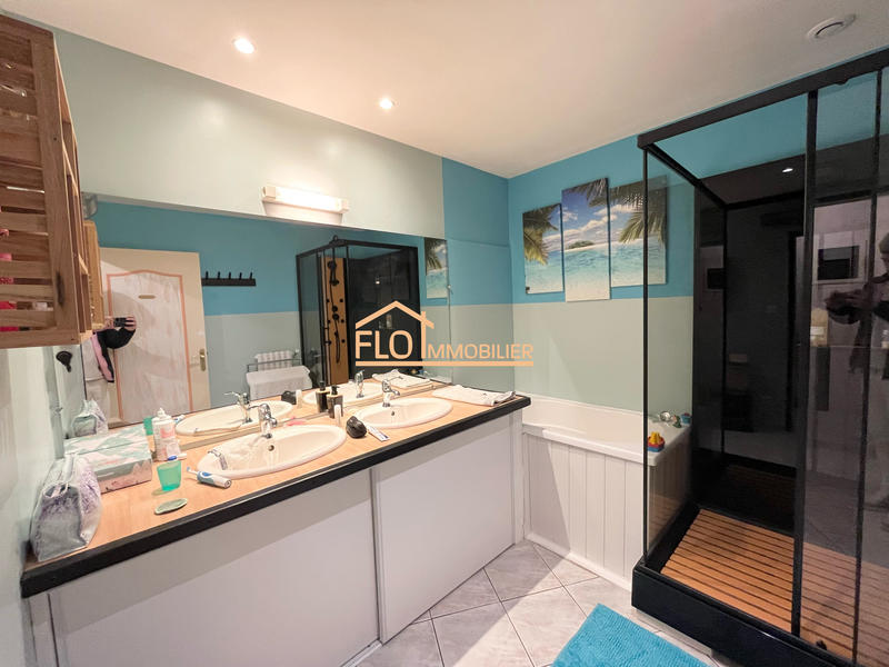 Appartement - 147 m² - 5 pièces