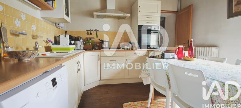 Maison - 228 m² - 7 pièces