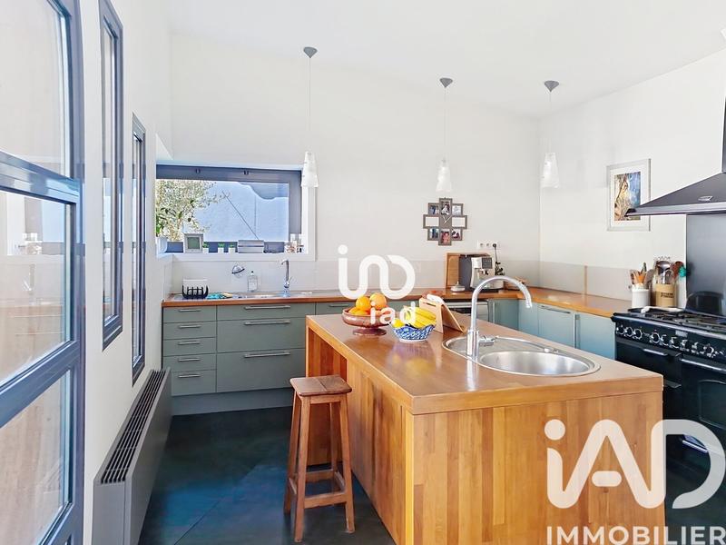 Maison - 254 m² - 10 pièces