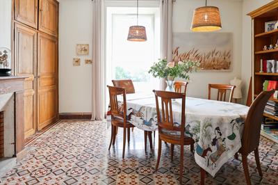 Maison - 373 m² - 14 pièces