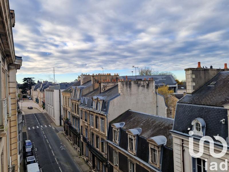 Appartement - 186 m² - 6 pièces