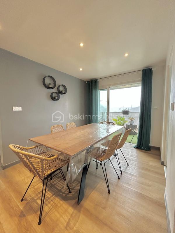 Propriété - 160 m² - 5 pièces