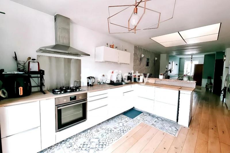 Maison - 82 m² - 4 pièces