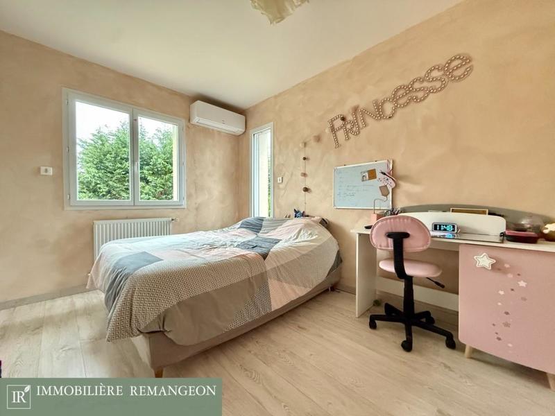 Pavillon - 165 m² - 6 pièces