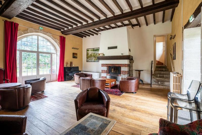 Demeure - 476 m² - 14 pièces