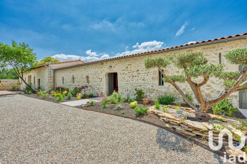 Maison - 390 m² - 11 pièces