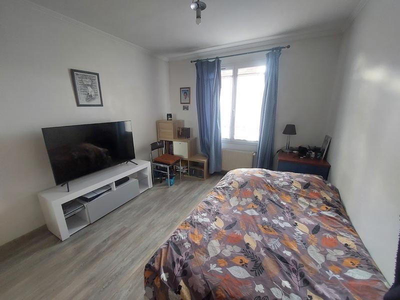 Maison - 196 m² - 9 pièces