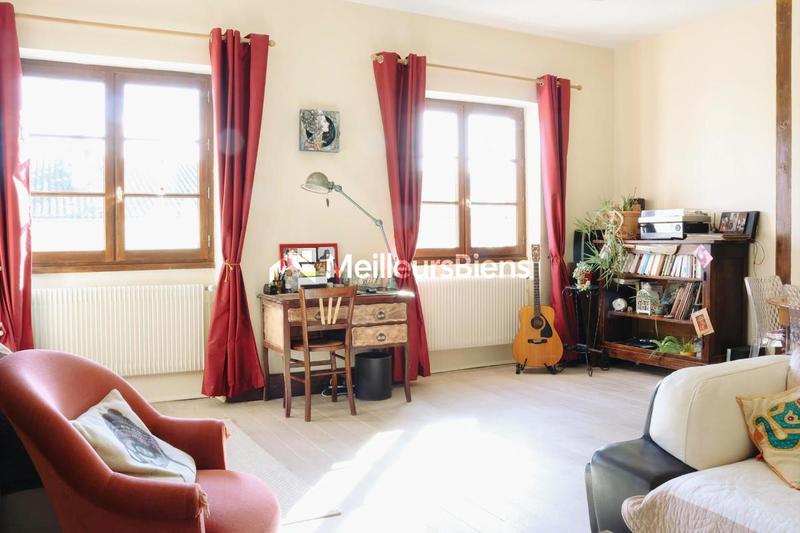 Appartement ancien - 91 m² - 4 pièces