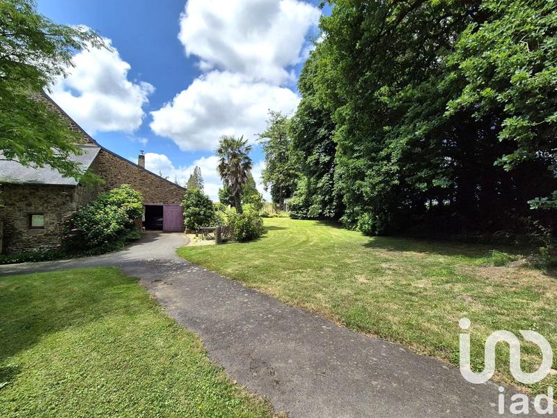 Maison - 234 m² - 8 pièces