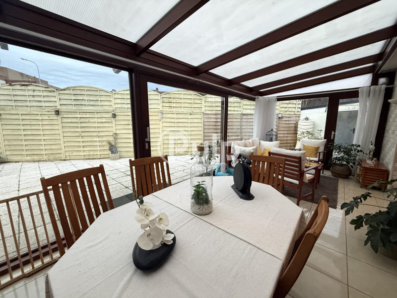 Pavillon - 95 m² - 8 pièces