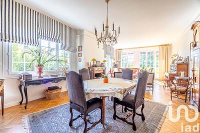 Maison - 195 m² - 6 pièces