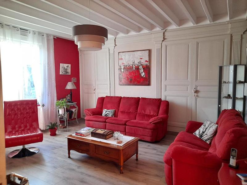 Maison - 239 m² - 11 pièces