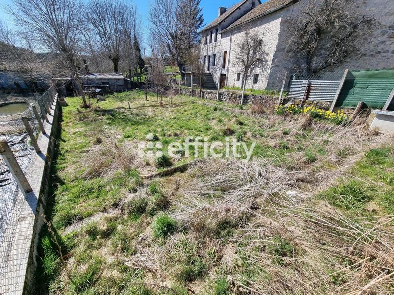 Maison - 198 m² - 10 pièces