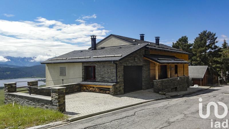 Châlet - 356 m² - 7 pièces