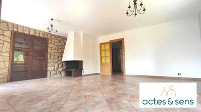 Maison - 139 m² - 7 pièces