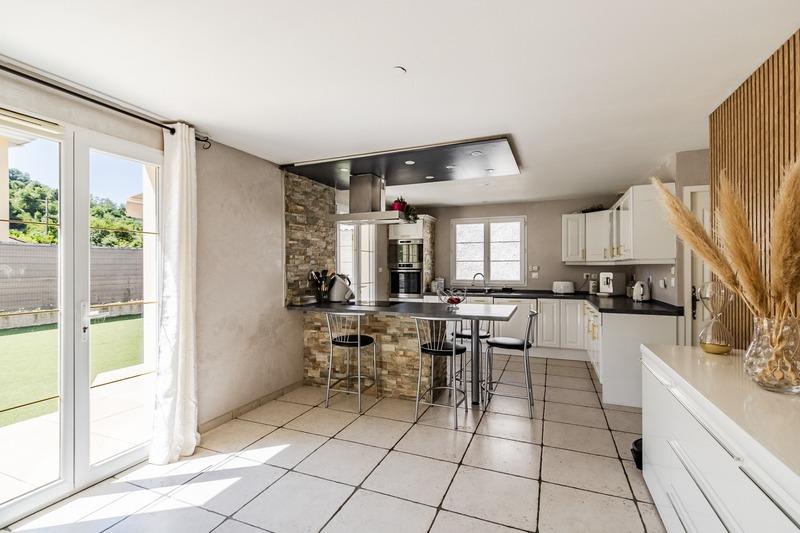 Maison - 130 m² - 5 pièces