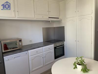 Appartement ancien - 83 m² - 3 pièces