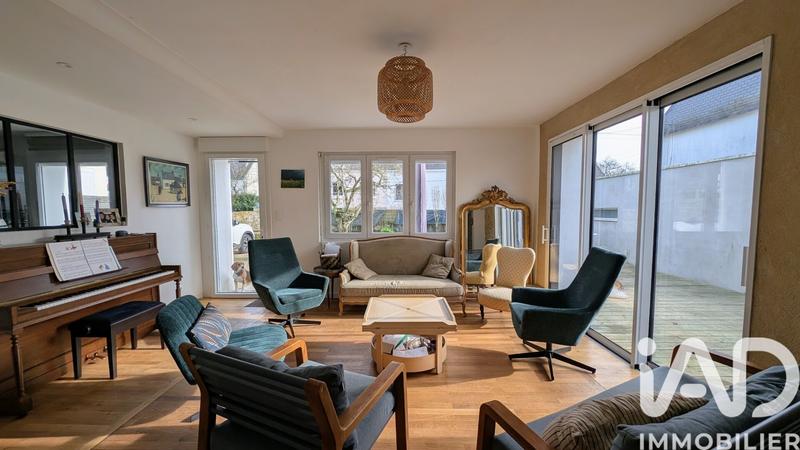 Maison - 142 m² - 7 pièces