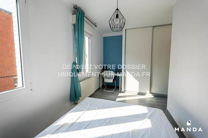 Chambre - 11 m² - 4 pièces