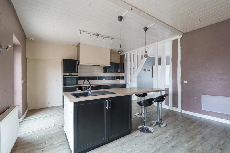 Maison - 210 m² - 7 pièces