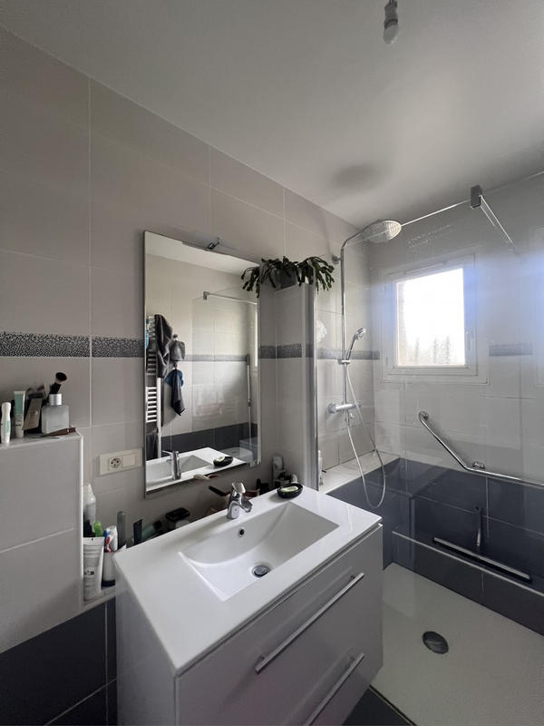 Maison - 111 m² - 4 pièces