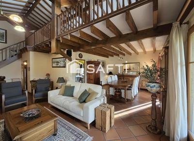 Maison - 153 m² - 5 pièces