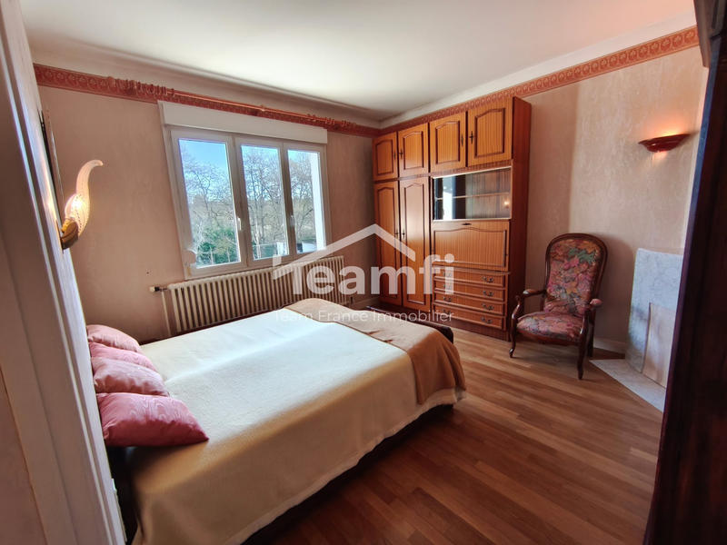 Maison - 180 m² - 5 pièces