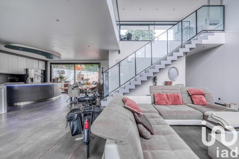 Maison de maîtres - 205 m² - 7 pièces