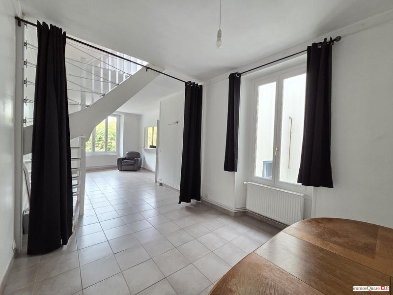 Appartement - 98 m² - 5 pièces
