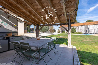 Maison - 200 m² - 5 pièces