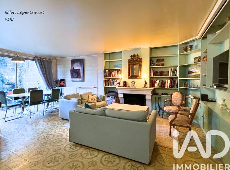 Maison de ville - 345 m² - 15 pièces