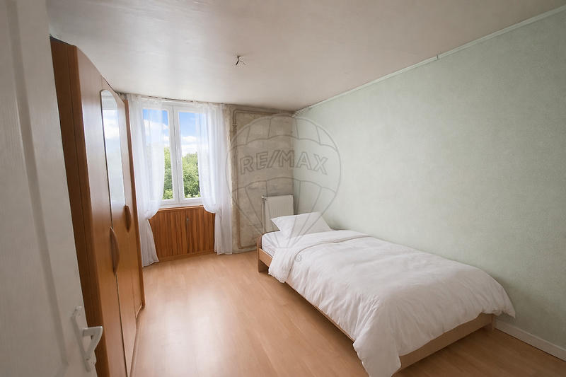 Moulin - 200 m² - 6 pièces